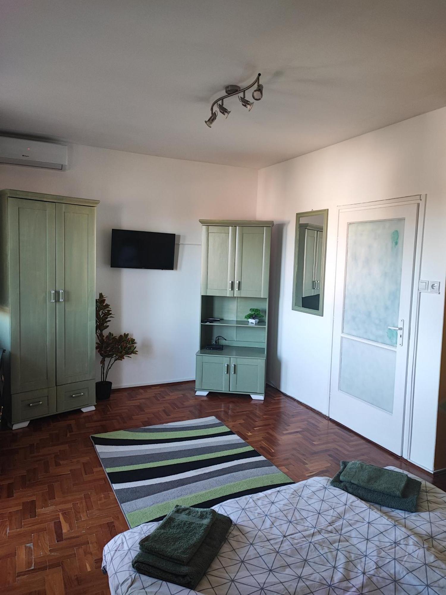 Szaffi Apartman Hajdúszoboszló Εξωτερικό φωτογραφία